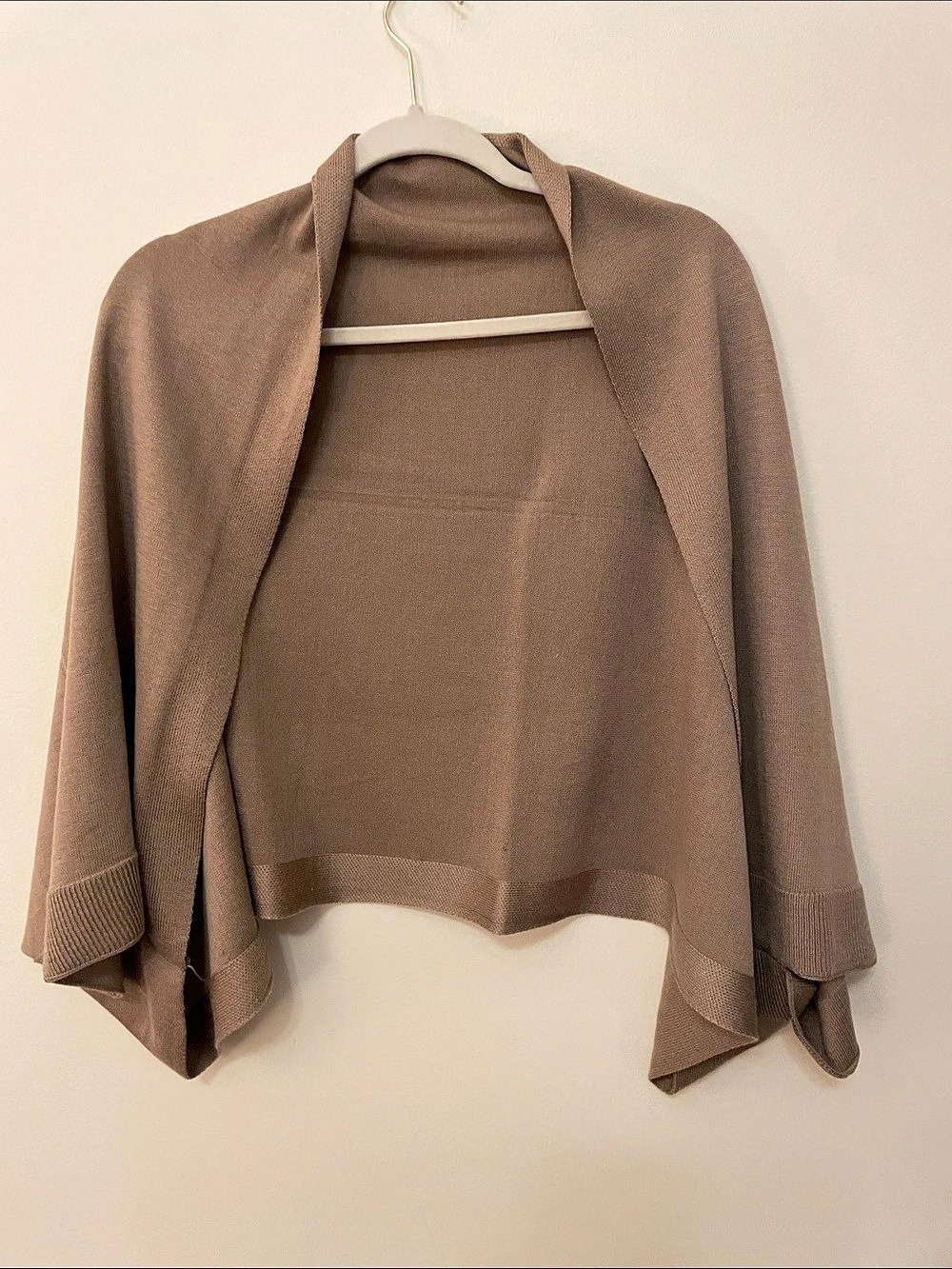 Open Front Knit Shrug in Brown Like New